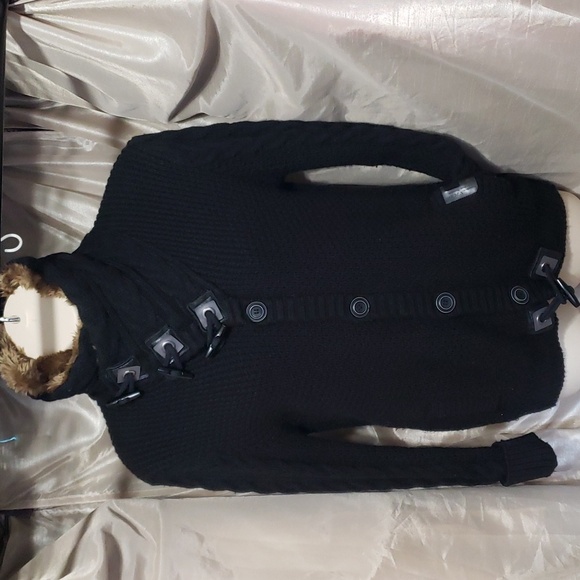 Vercini. Absolutely Beauty Black Cable Knit & Faux Fur Collared Cardigan. 2XL - Picture 1 of 16